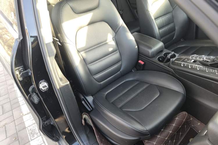 Used Zotye SR9 2017 2.0T Automatic Ultimate Light Edition