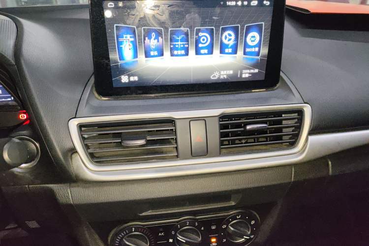 Used Mazda Mazda 3 Axela 2017 Sedan 1.5L Automatic Comfort Model Emission Standard China V