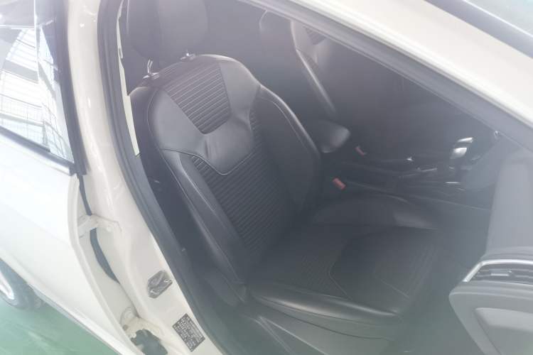 Used Ford Focus 2017 Sedan 1.6L Automatic Fashion Edition Smart Drive Version