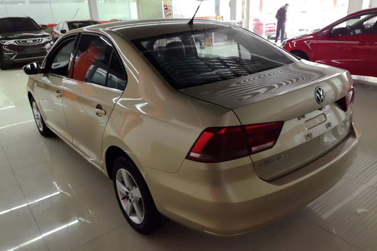 Used Volkswagen Santana 2015 1.6L Automatic Comfort Edition