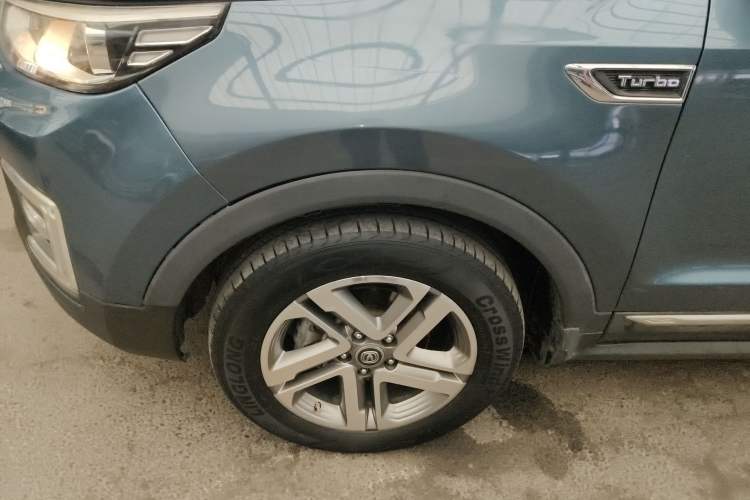 Used Changan CS55 2018 1.5T Automatic Colorful Edition China V Standard
