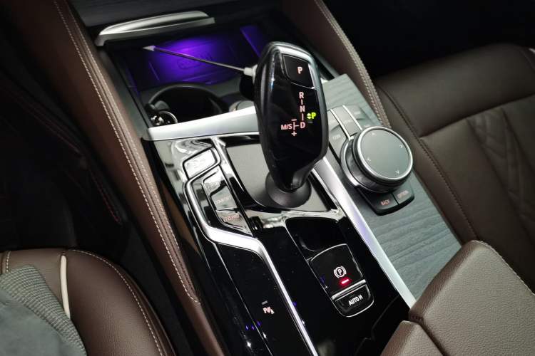 Used BMW 5 Series 2022 Restyled 530Li Leading Edition M Sport Package
