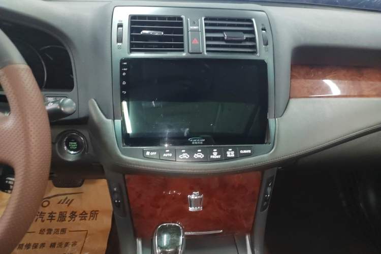 Used Toyota Crown 2012 2.5L Royal Leather Edition
