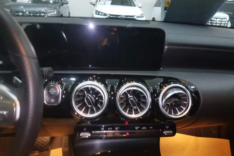 Used Mercedes-Benz A-Class 2022 Restyled A 200 L Sport Sedan Fashion Version
