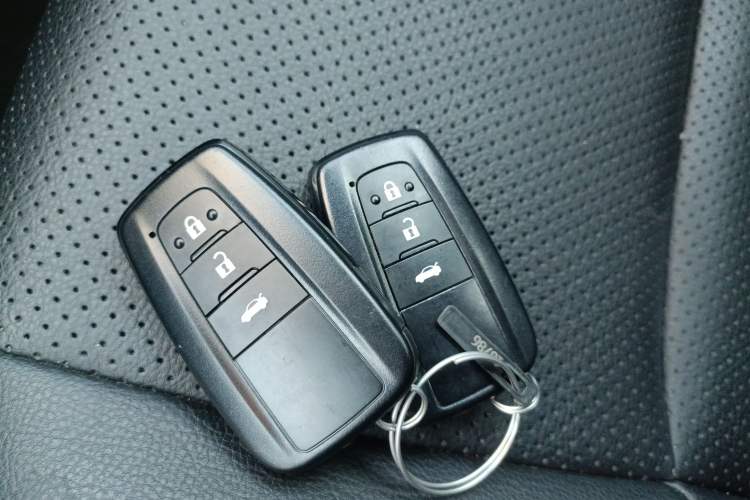 Used Toyota Levin 2019 Dual-Engine 1.8H E-CVT Luxury Edition China VI Standard