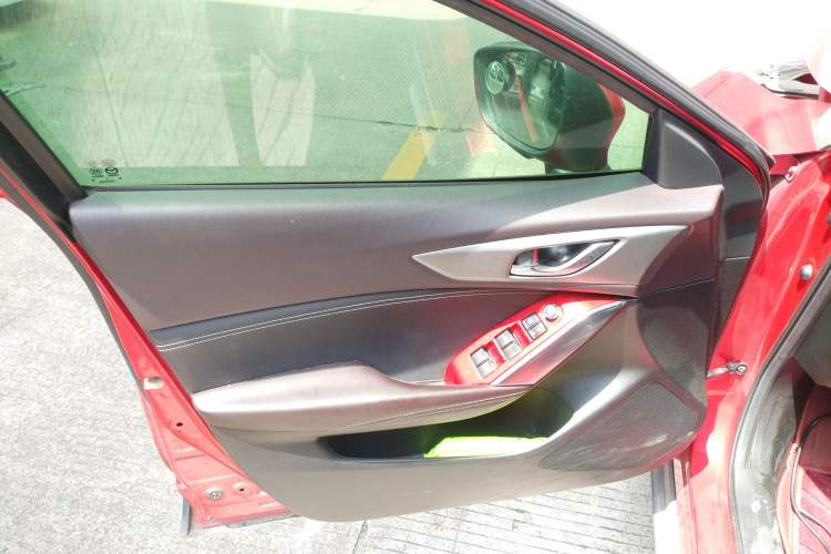 Used Mazda CX-4 2018 2.0L Automatic Two-Wheel Drive Blue Sky Luxury Edition
