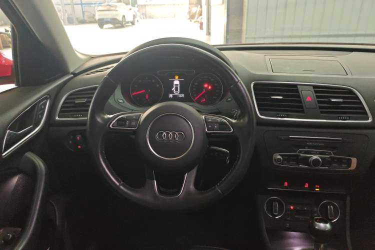 Used Audi Q3 2018 30th Anniversary Edition 30 TFSI Fashion Model

