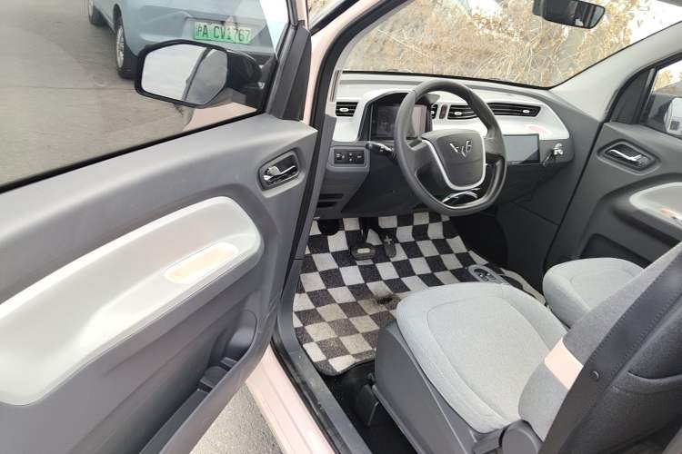 Used Wuling Hongguang MINIEV 2022 Macaron Premium Model – Lithium Iron Phosphate