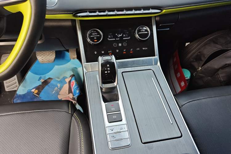 Used Chery Tiggo 7 PLUS 2022 Kunpeng Edition 1.6TGDI DCT Noble Yellow Limited Edition Premium Model
