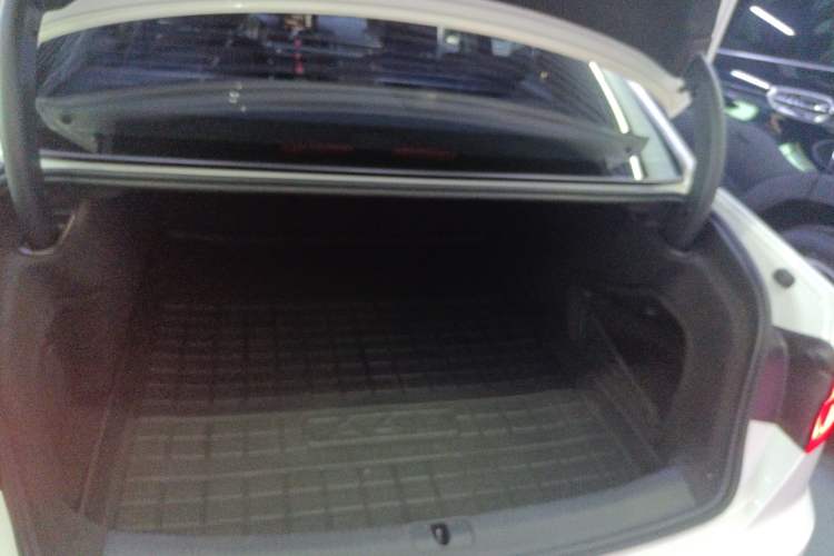 Used Audi A4L 2019 40 TFSI Ambition China VI
