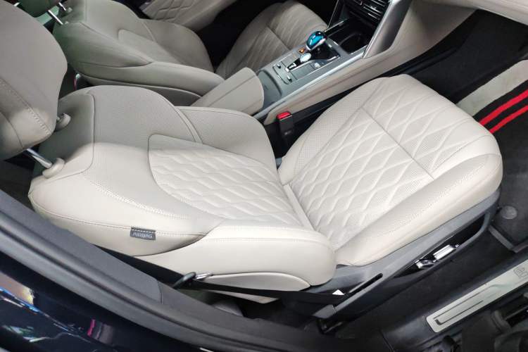 Used BYD Tang New Energy 2024 DM-p Glory Edition 215KM All-Wheel-Drive Premium Model