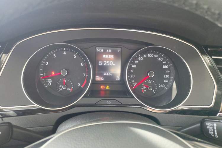 Used Volkswagen Magotan 2019 330TSI DSG Luxury Version China VI Standard
