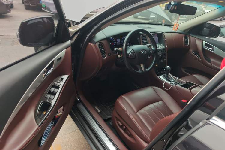 Used Infiniti QX50 2015 2.5L Luxury Edition