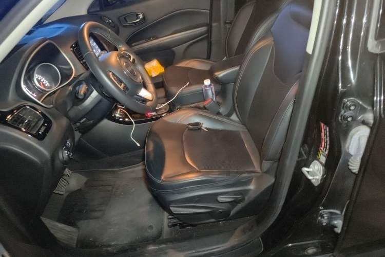 Used  Compass 2020 220T Automatic Elite Edition