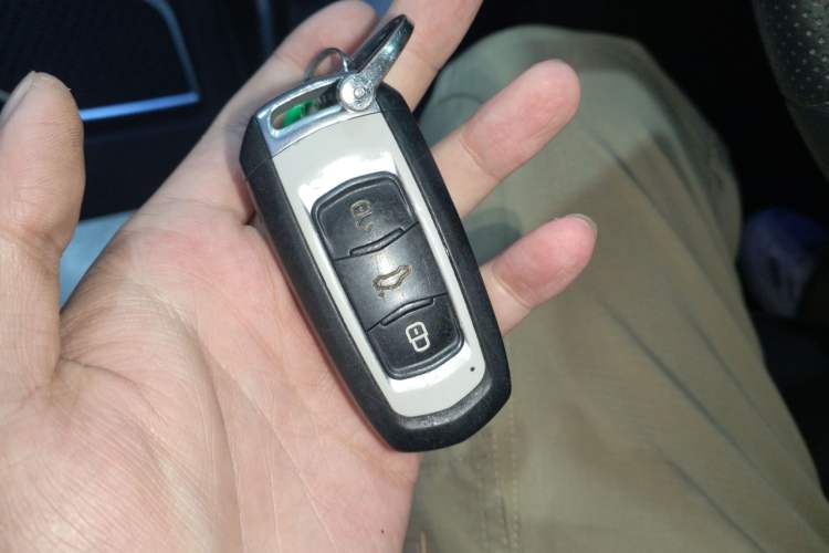 Used Geely Auto Emgrand GS 2016 Elegant Edition 1.3T Automatic LingShang Model
