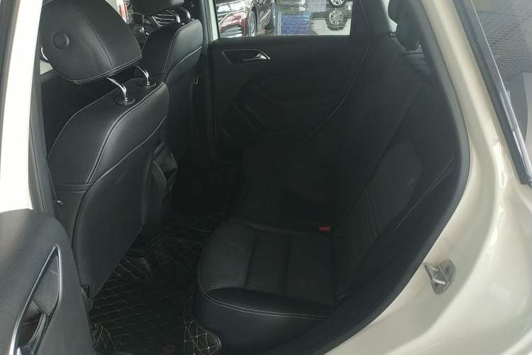 Used Mercedes-Benz B-Class 2015 B 200 Sport Edition
