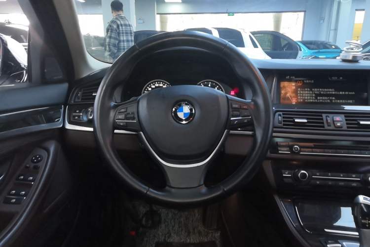 Used BMW 5 Series 2014 525Li Luxury Design Package