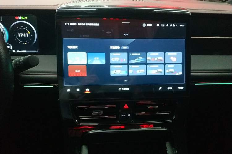 Used GAC Trumpchi M8 2023 Zongshi Series Dual-Motor Supreme Edition