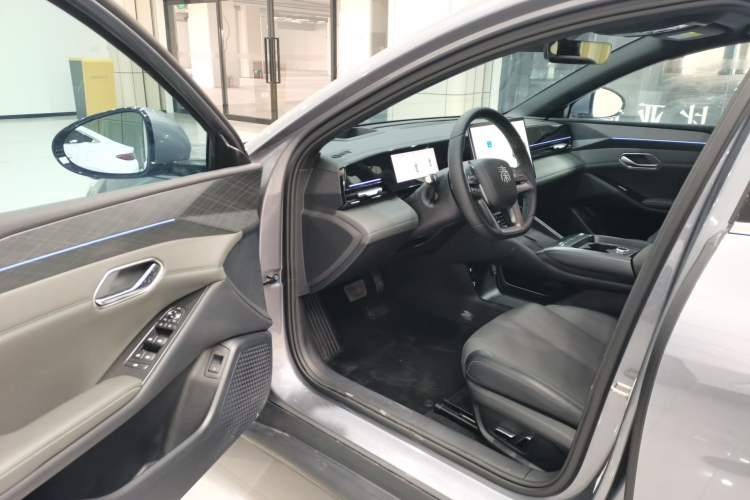 TDK.VehicleDetails.img