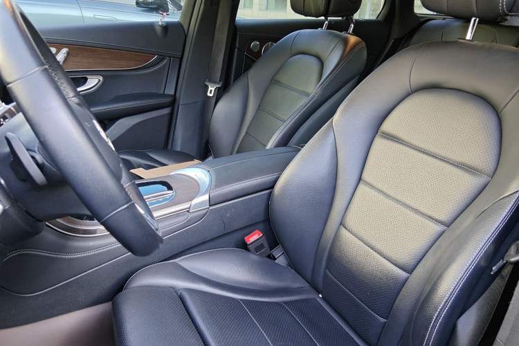 Used Mercedes-Benz GLC 2020 GLC 300 L 4MATIC Luxury Model
