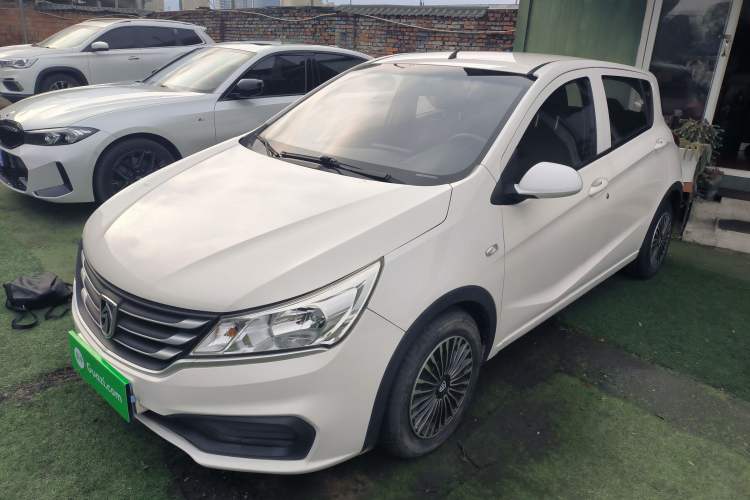 Used Baojun 310 2016 1.2L manual Comfort trim level