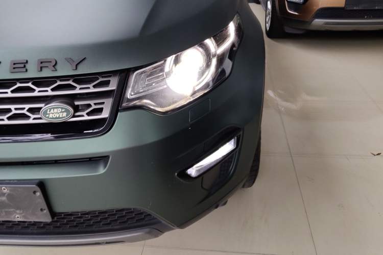 Used Land Rover Discovery Sport 2017 2.0T SE
