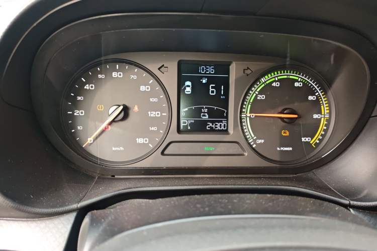 Used Roewe Clever 2021 302 km New Four-Seater Super-Efficient Version