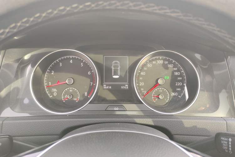 Used Volkswagen Golf 2017 230TSI Automatic Comfort Edition – Celebrating Milestone of One Million Units
