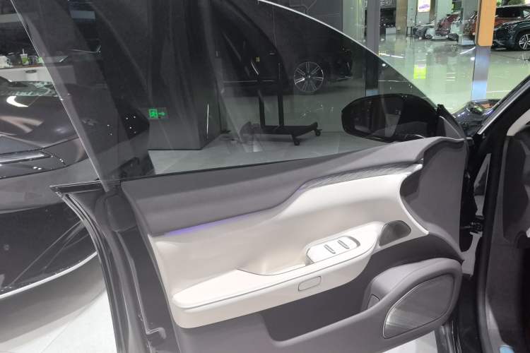 Used Nio ET7 2024 100kWh Executive Signature Edition
