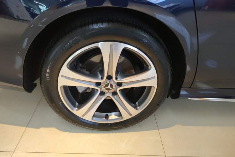 Used Mercedes-Benz E-Class 2019 E 200 L Sport Edition
