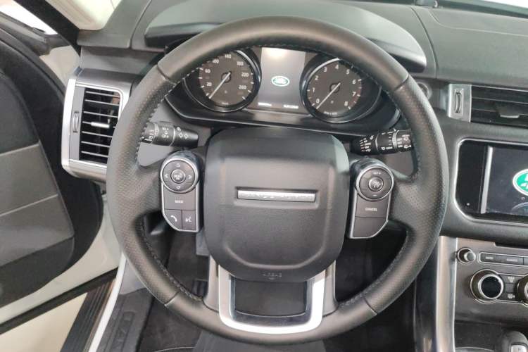 Used Land Rover Range Rover Sport 2016 3.0 SC V6 SE
