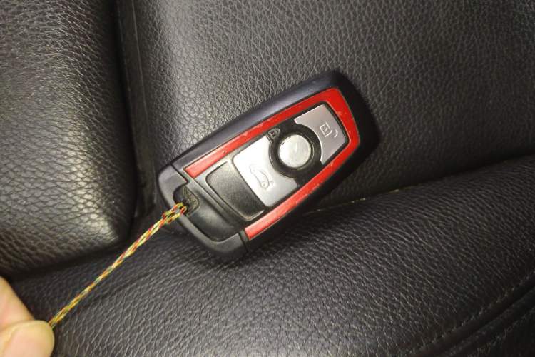 Used BMW 3 Series 2014 320i Sport Design Package
