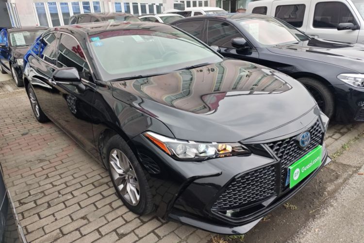 Used Toyota Avalon 2019 Dual-Engine 2.5L Luxury Edition China VI Standard
