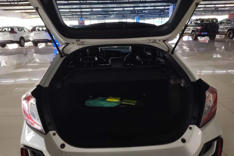 Used Honda Civic 2021 HATCHBACK 220TURBO CVT Trendy Cool Edition