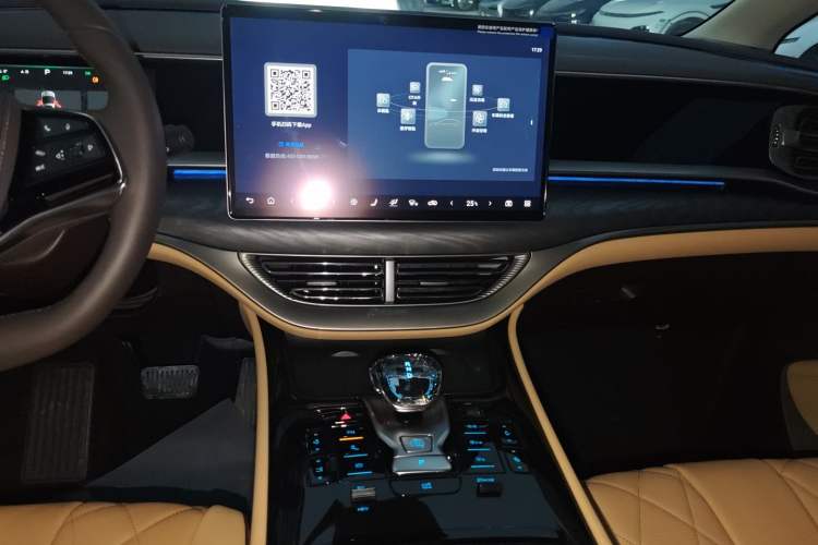 Used Denza D9 2024 DM-i 980 Four-Wheel Drive Prestige Model