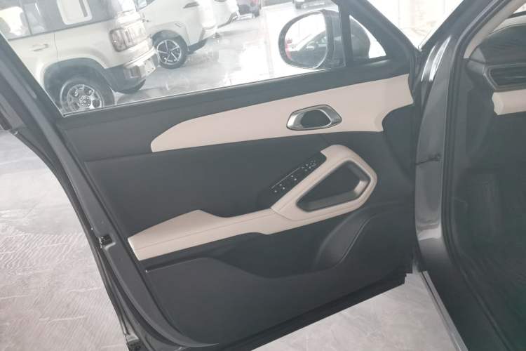 Used BYD Yuan UP 2024 401 km Active Version
