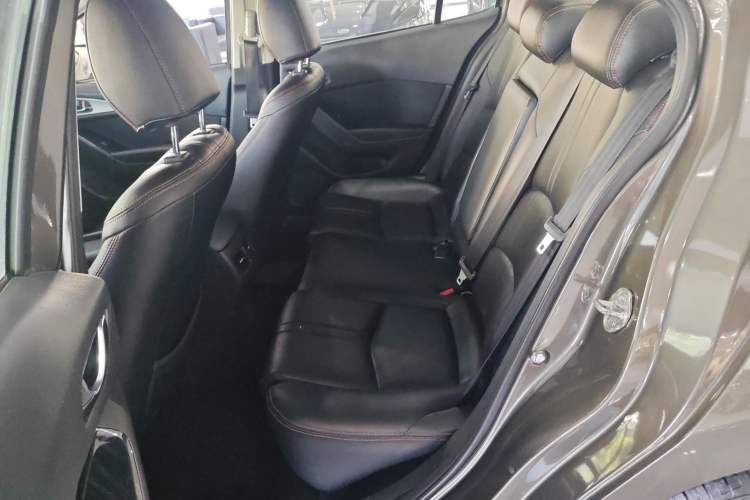 Used Mazda Mazda 3 Axela 2017 Sedan 1.5L Automatic Luxury Model Emission Standard China V
