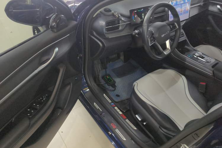 Used BYD Destroyer 05 2023 Champion Edition DM-i 120KM Prestige Model
