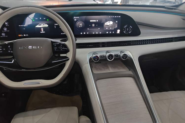 Used EXEED Stellar C-DM 2024 1.5T Long-Range Pro