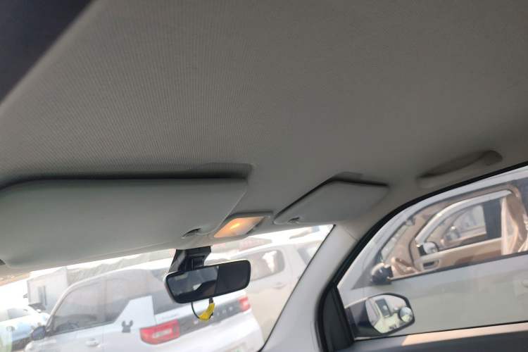 Used Wuling Hongguang MINIEV 2021 Macaron Premium Model – Lithium-NMC
