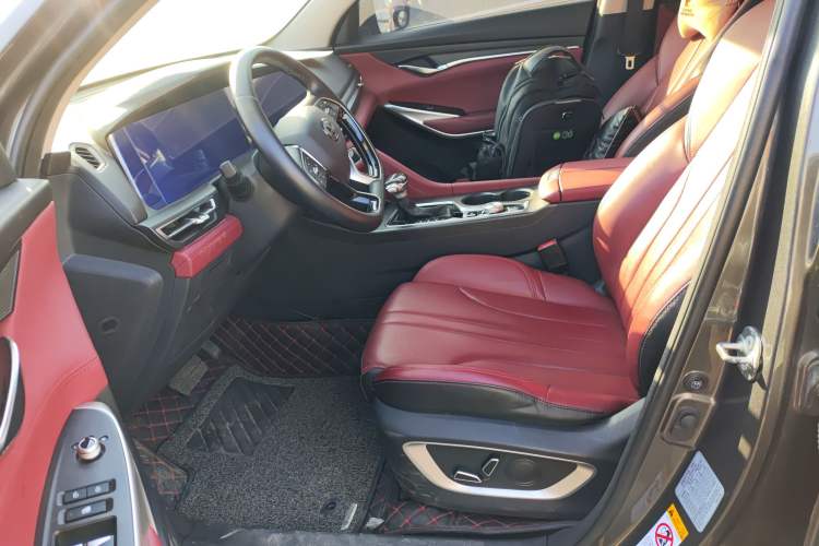 Used Changan CS75 PLUS 2021 1.5T Automatic Luxury Version
