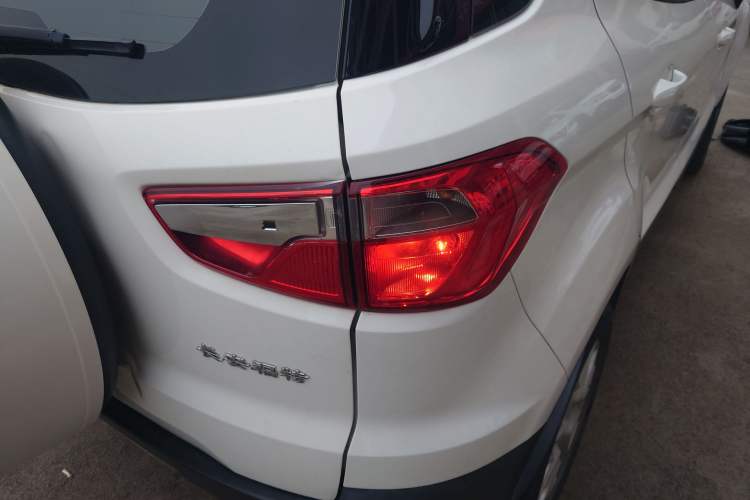 Used Ford EcoSport 2013 1.5L Automatic Fashion Model