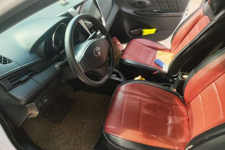 Used Toyota YARiS L 2016 Revised 1.5E CVT Charming Edition