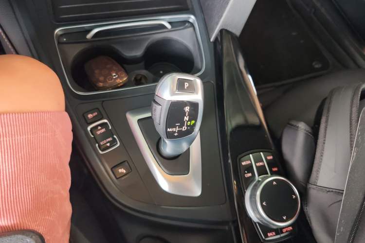 Used BMW 3 Series 2019 320Li Fashion Model
