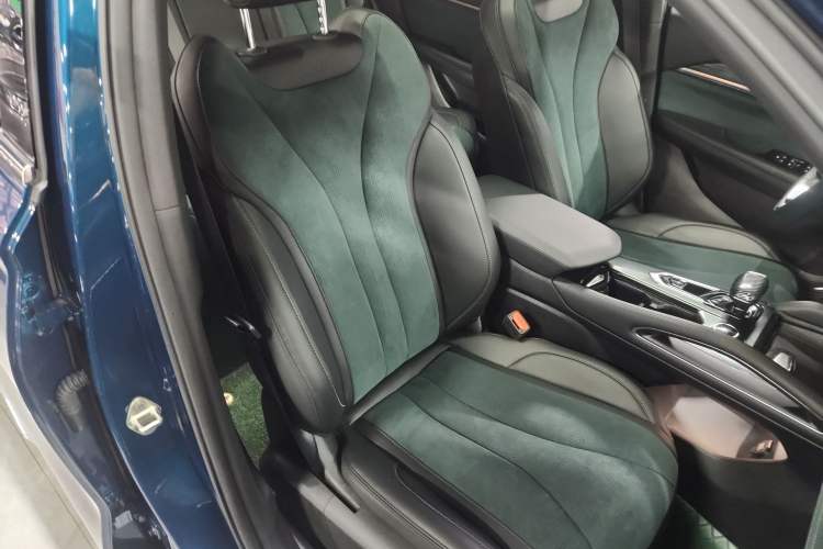 Used Geely Auto Monjaro L 2021 2.0TD DCT EVO Two-Wheel Drive Prestige Version
