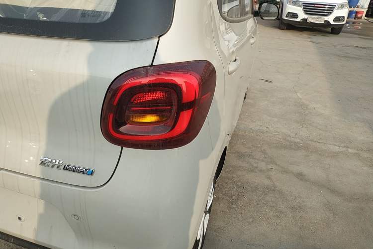 Used Wuling Hongguang MINIEV 2025 Four-Door Version Advanced Edition
