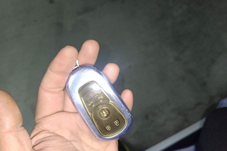 Used Buick GL8 2021 ES Land Cruiser 653T Luxury Edition
