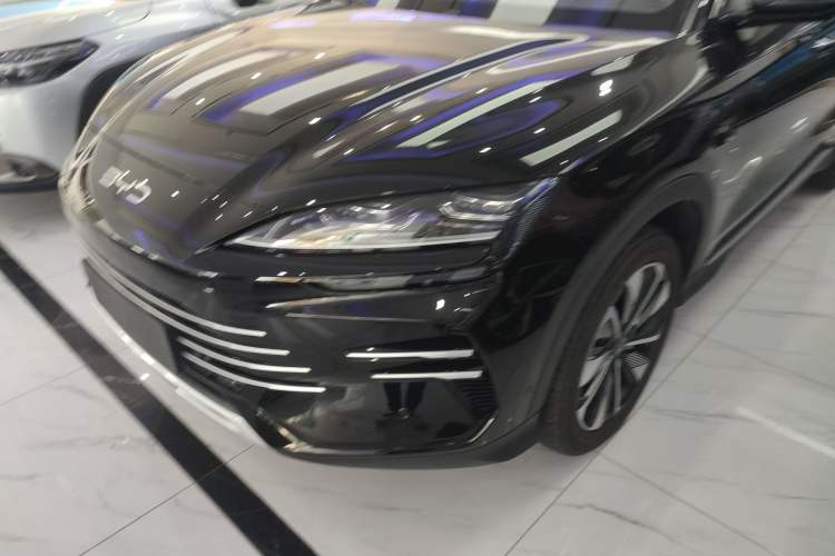 Used BYD Song PLUS New Energy 2025 DM-i Intelligent Driving 160KM Flagship Model
