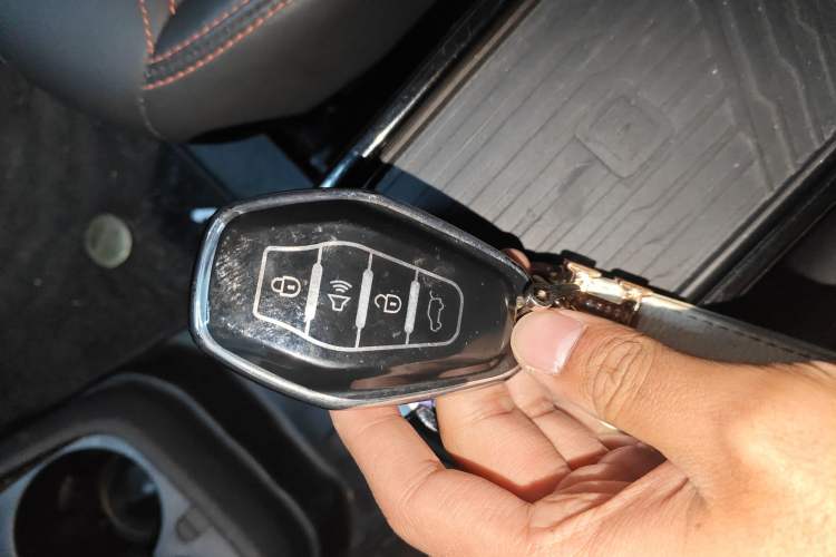 Used Chery New Energy Boundless Pro 2022 408 km Range Shenshou Version Lithium-Ion Battery
