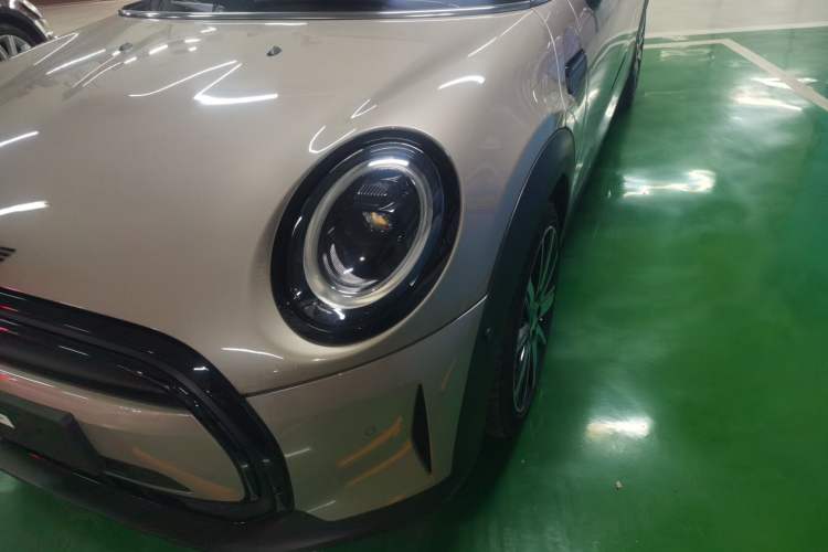 Used MINI MINI 2023 1.5T COOPER Artist
